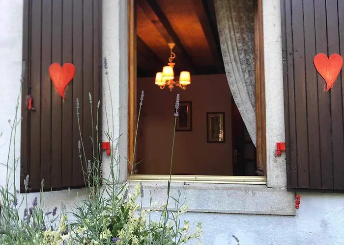 Apartman Casa Gugjet Cuore Carnico - Tamai -giardino - Senza Scale - Parcheggio Privato - 4 Zampe Gratis *